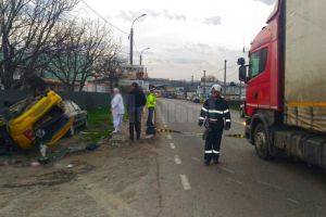 O femeie şi-a pierdut viaţa şi alte patru victime au ajuns la spital, în urma unui grav ...