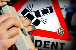 Trei persoane rănite în accidente produse de şoferi băuţi, care circulau cu viteză excesivă