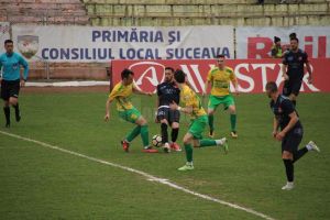 Foresta se află la trei puncte sub linia retrogradării cu 10 runde înainte de final