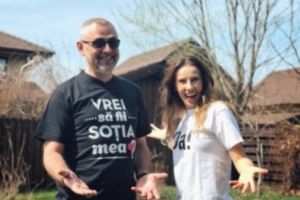 NUNTĂ-SURPRIZĂ în PRESA din România. CEREREA INEDITĂ care a devenit virală.  CUNUNIA dintre cei doi ziarişti, OFICIATĂ de primarul Firea?