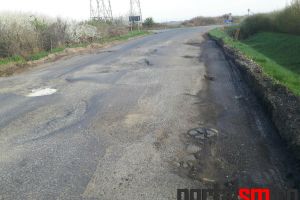 FOTO/VIDEO. Dezastru pe drumul de ocolire Lazuri – Dorolţ. Lucrările de reabilitare, în stand-by