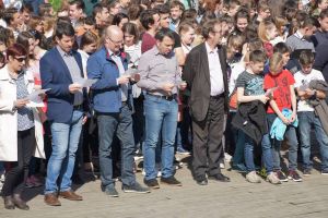 FOTO. Flashmob în centrul Sătmarului cu ocazia Zilei Poeziei Maghiare