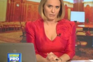 Încă o LOVITURĂ GREA pentru ANDREEA ESCA. Ce a păţit RECENT celebra PREZENTATOARE din România