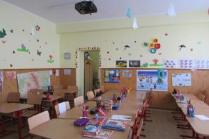 Sute de locuri rămase libere  în clasele pregătitoare din Harghita