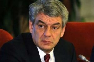 Primăriilor cu salarii împărăteşti le bate insolvenţa la uşă