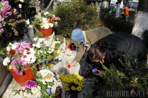 ADP Oradea: De Paştele Morţilor nu se va putea intra cu maşini în Cimitirul Municipal