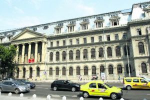 UNIVERSITATEA Bucureşti: Despre TRIUMFUL mediocrităţii şi al GĂŞTILOR politice