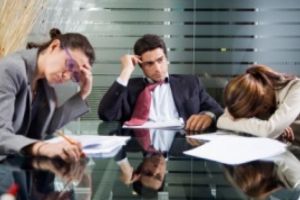 Urmează reduceri de personal masive: Peste 60.000 de persoane vor fi concediate luna aceasta