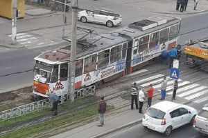 Tramvai deraiat în faţa Liceului Metalurgic