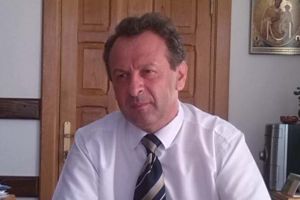 Directia Silvica Valcea infiinteaza un parc dendrologic in curtea Scolii din comuna Rosiile