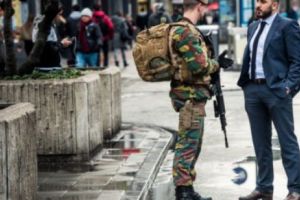 Expert în jihad: Opriţi ACCEPTAREA refugiaţilor - Europa importă un război civil prin aducerea REFUGIAŢILOR