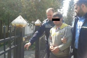 Blăgeşti: Încătuşat după ce ar fi încercat să violeze o localnică