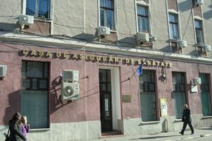Persoanele fără venituri plătesc mai puţin contribuţia la sănătate