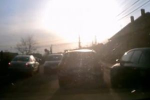 Floreşti: Șmecher în trafic pus la respect de şoferi - VIDEO