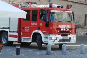 Soferi vs. bolarzi. S-ar putea pune stalpisori telescopici pe pietonalele din Cetate