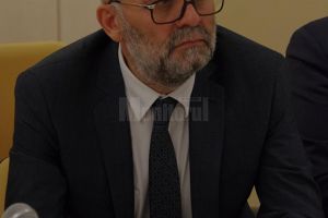 Fluturaşul pe luna martie, la Spitalul de Urgenţă Suceava: medicii din ATI şi UPU, în jur ...