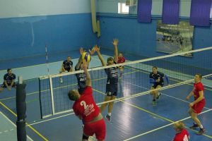 Seniorii de la CSM participă la turneul ce va desemna cele două echipe ce merg la barajul de ...