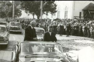 Istorii de neuitat. Charles de Gaulle, în vizită la Craiova. Discursul pătimaş al lui Nicolae Ceauşescu