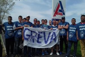 Mâine, se anunţă un nou miting în faţa Aso Cromsteel! Societatea spune că va demonta utilajele