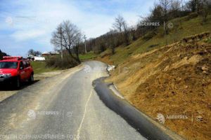 Prahova: Aproape 12 milioane de lei de la Guvern pentru infrastructura distrusă de alunecările de teren şi inundaţii