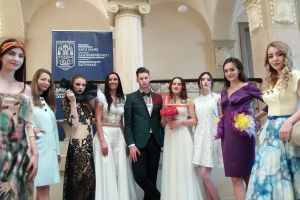 FOTO. Cele mai noi colecţii ale designerilor sătmăreni. Între Scary Tales şi poveşti de dragoste!