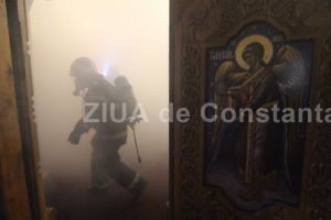 Cum a fost incendiat unul dintre cele mai cunoscute lacasuri de cult din Constanta:   Alo, 112? V-am dat foc la biserica din parc!“    