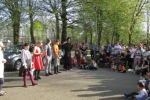 VIDEO, FOTO: „Reghinactorii”, un altfel de teatru, mai aproape de public