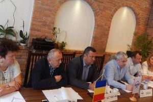 Administratorii de pieţe vor “undă verde” pentru bani europeni