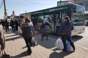 Scumpirea biletelor şi a abonamentelor la transportul public local, pusă în discuţie la ...