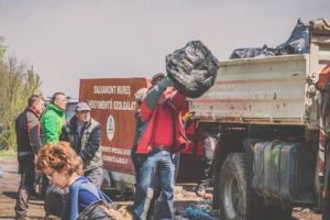 Împreună curăţăm Mureşul!