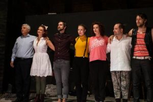 „Bucurie şi fericire”, selecţionat în cadrul festivalurilor de teatru din Timişoara şi Arad