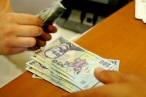 FURT la bancă. O angajată a fost REȚINUTĂ pentru DELAPIDARE