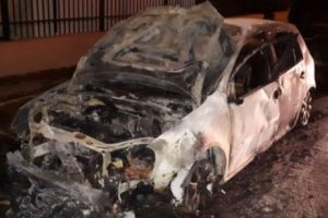 UNDE a mai lovit PIROMANUL din CAPITALĂ care a INCENDIAT opt maşini în sectorul 1