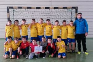 Pe primul loc! Copiii de la LPS Bihorul s-au calificat la turneul semifinal al Campionatului Naţional de Minihandbal
