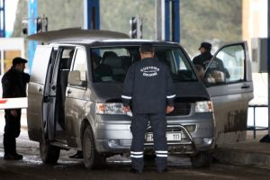 Un nou transport de produse alimentare, confiscat la Halmeu. Pesta porcină a pus pe jar autorităţile