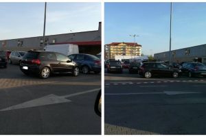 FOTO ȘTIREA TA: Parcare de tot râsul la Alba Iulia. Un şofer şi-a lăsat maşina de-a latul în parcarea de la Kaufland