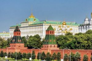 RĂZBOI în SIRIA. Rusia afirmă că NU şi-a folosit apărarea antiaeriană. Damascul vorbeşte de rachete doborâte şi civili răniţi