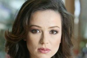 Olivia Steer, ATAC DUR la adresa unei cântăreţe din România. „Și-a văzut copilul în convulsii... parte la caterincă”