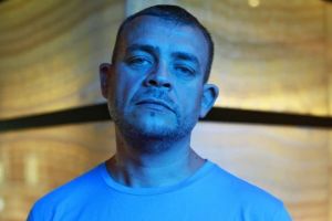 Tataee, fondatorul trupei BUG Mafia, originar din Sebeş, a părăsit definitiv România, alături de familie: ”O călătorie doar dus”