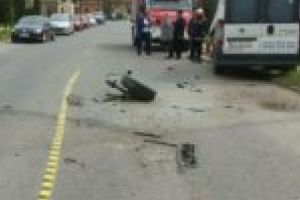 Accident cu 6 victime la Caransebeş! O maşină a intrat într-un microbuz!