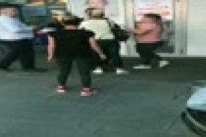 Hoaţă prinsă la Vivo (Polus). Scandal MONSTRU cu omul de pază - VIDEO