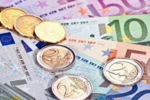 Doar cu explicaţii: Românii din afara ţării vor trebui să justificele sumele peste 1.000 de euro trimise în ţară