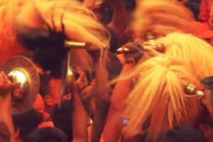 Culoare, VESELIE şi nebunie în Nepal. S-a dat startul unui CELEBRU FESTIVAL. VIDEO în articol