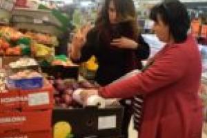 Metodă inedită de integrare a migranţilor: club de gătit pentru femeile refugiate