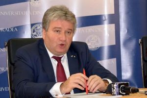 Alumni fără Universitate: Rectorul Bungău a intrat în război cu asociaţia absolvenţilor instituţiei