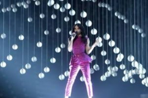 O cunoscută cântăreaţă a anunţat că e infectată cu HIV