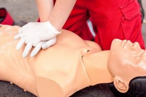 Curs de prim ajutor, la Casa de Cultură a Studenţilor