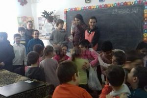 Campania judeţeană de voluntariat ”Bucuria de a dărui”