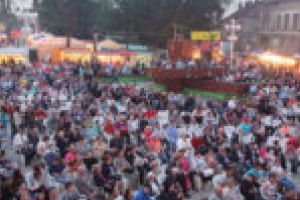 Mii de persoane, la Ruga de la Oraş