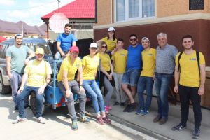 FOTO – Tinerii liberali au adunat gunoaiele din Arpaşu de Jos